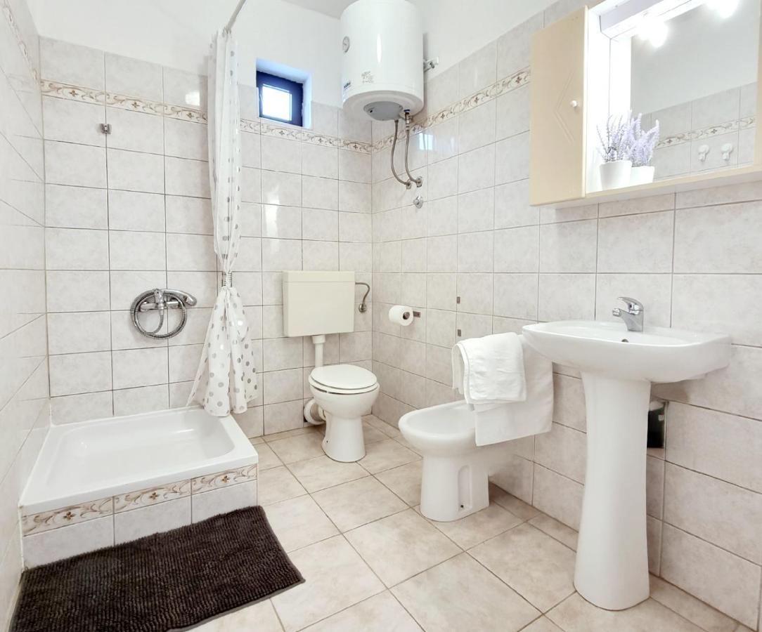 Stanko Sea View Apartment Metajna Exterior foto
